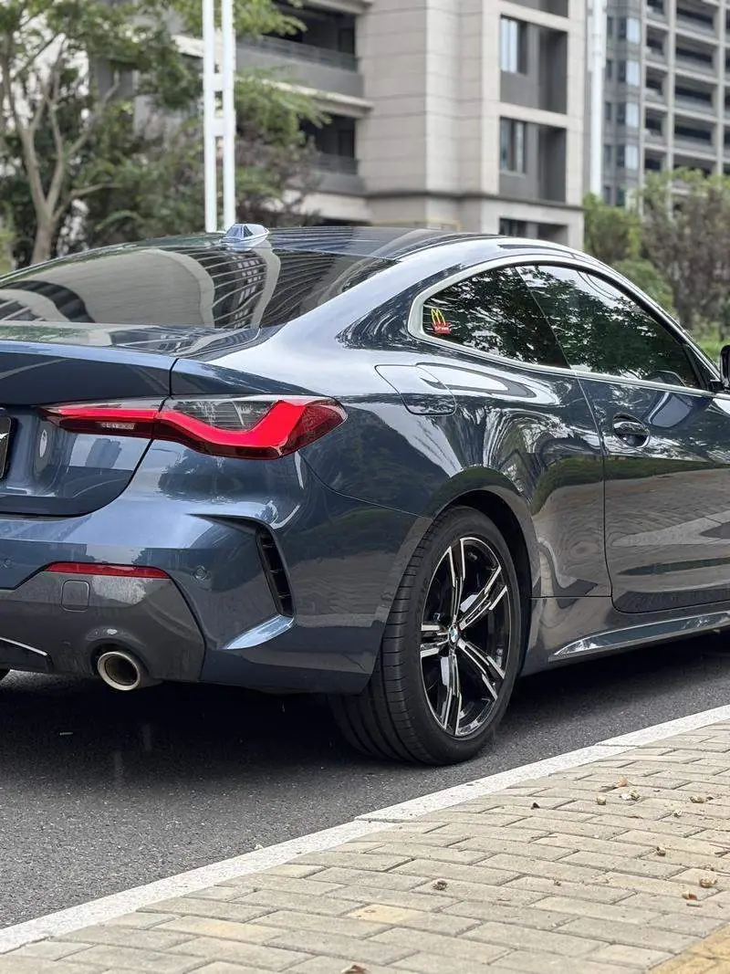 BMW 4 Series 2023 425i M Sport Package — 6