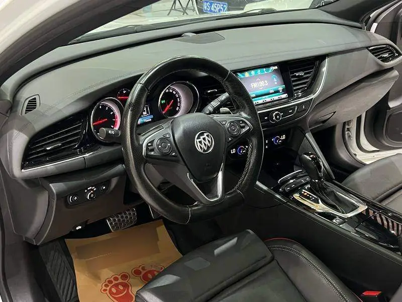 Regal 2017 GS 28T Luxury — 11
