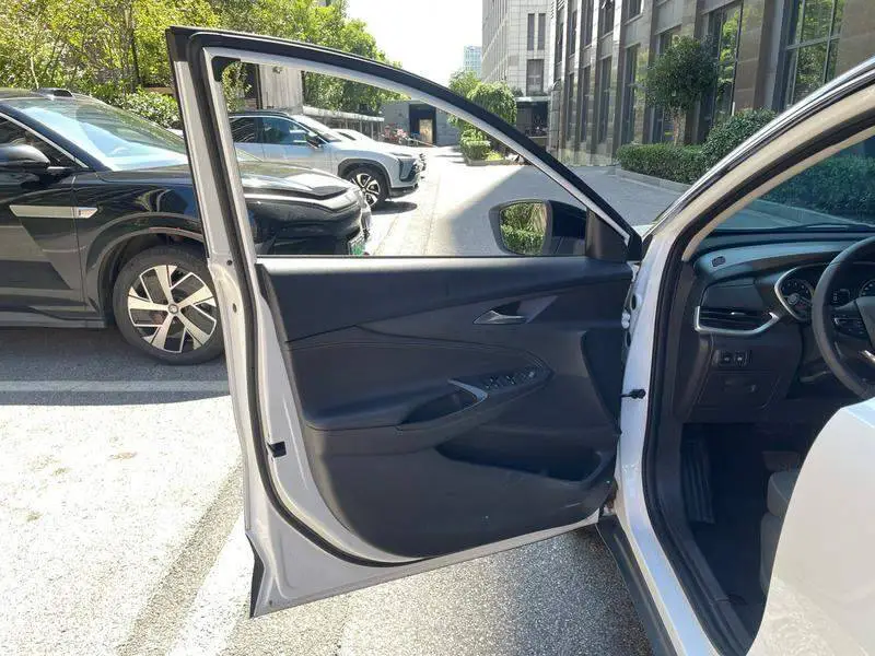 Angkola 2020 20T CVT Elite — 12