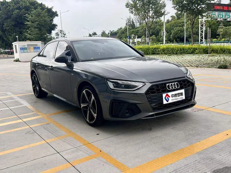 Audi A4L 2024 40 TFSI Luxury Dynamic Edition — 3