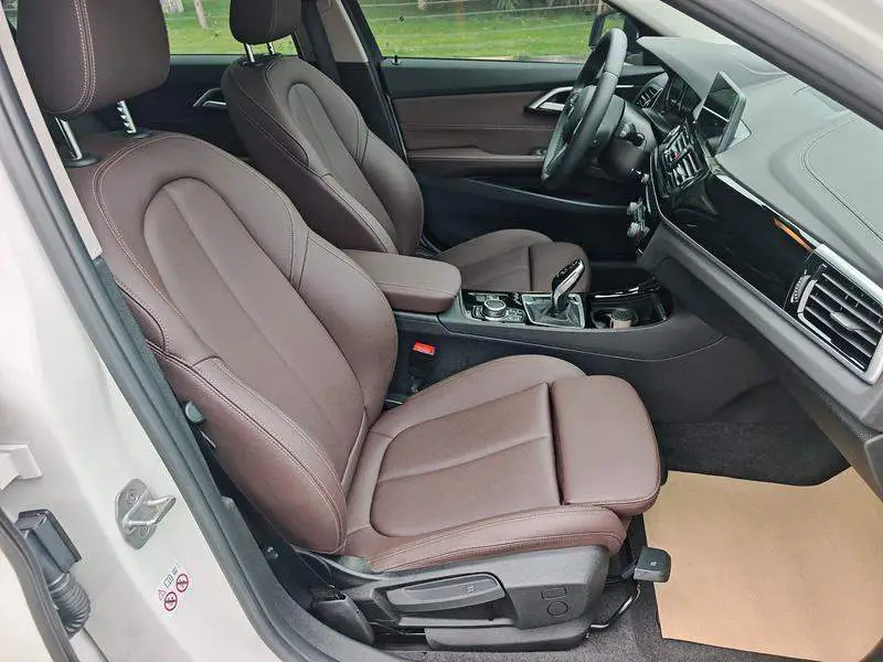BMW 1 Series 2021 120i M Sport Night Edition — 15