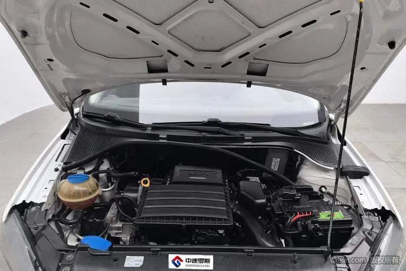Jetta 2015 Value Edition 1.6L Automatic Comfort — 5