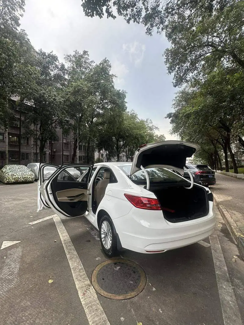 Furis 2015 1.5L Automatic Fashion Model — 5