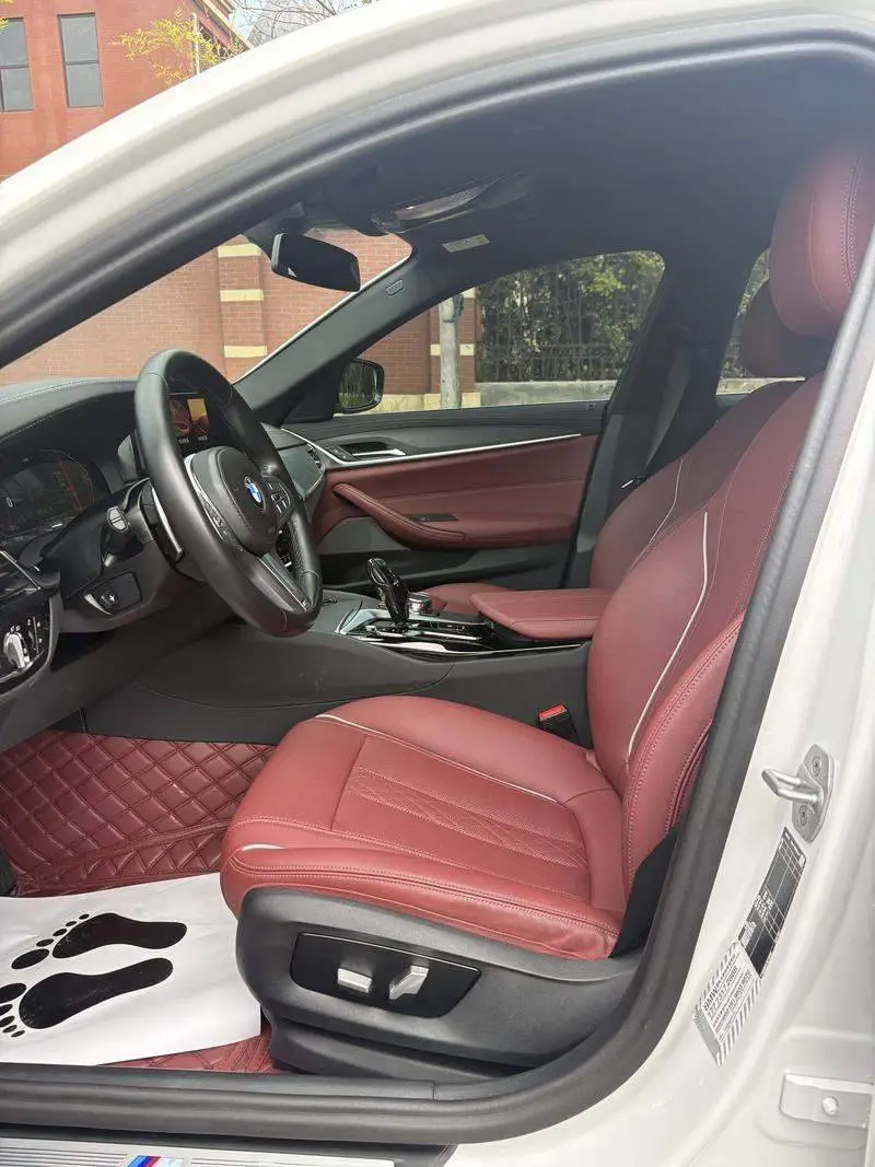 BMW 5 Series 2023 530Li Leading M Sport Package — 12