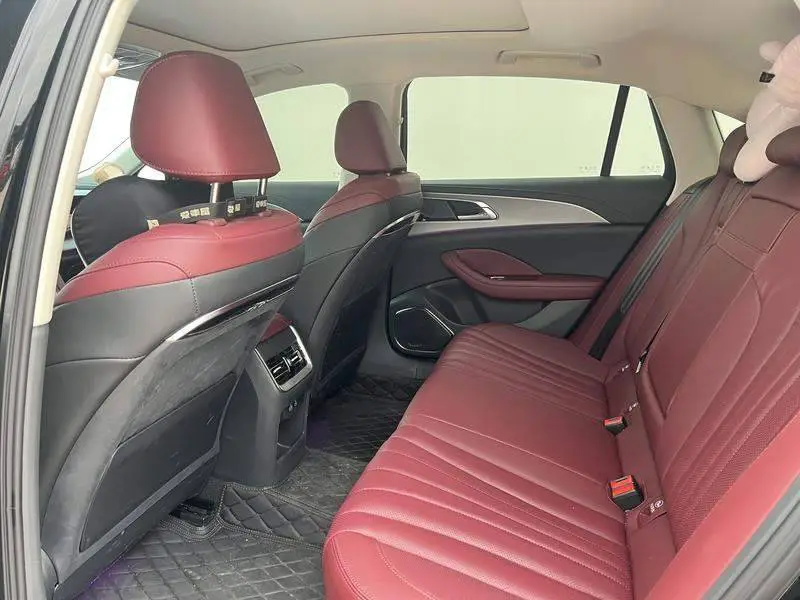 Hongqi H5 2024 2.0T Automatic Intelligent Connection Flagship Edition — 16