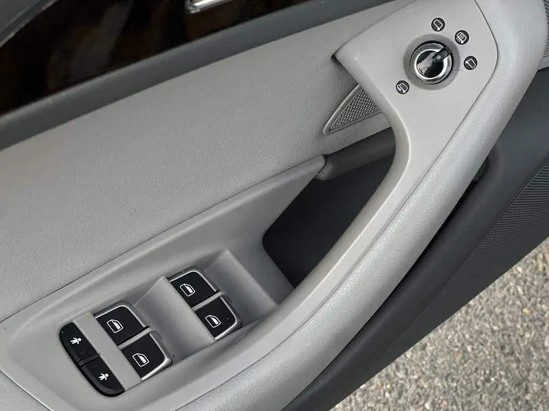 Audi A6L 2014 30 FSI Technology — 15