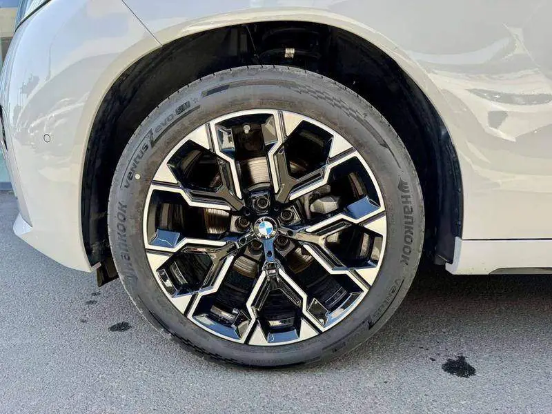 BMW X3 2025 xDrive30L Premium M Sport Package — 6