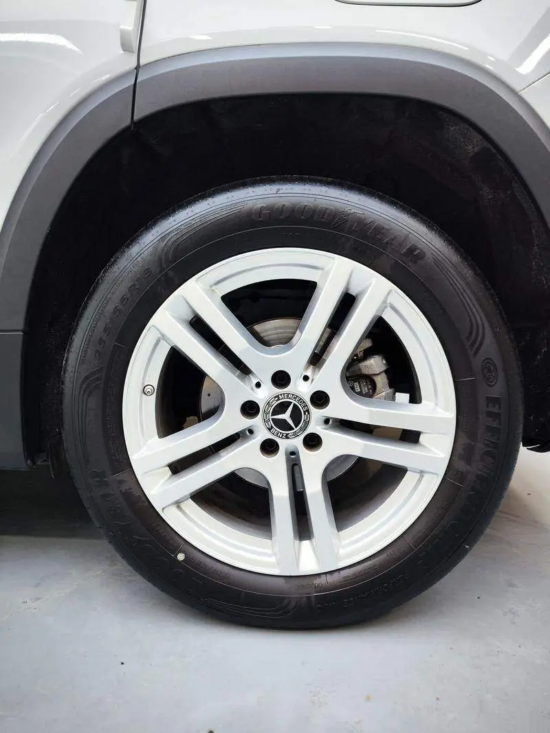Mercedes-Benz GLB 2020 GLB 180 Fashion — 4