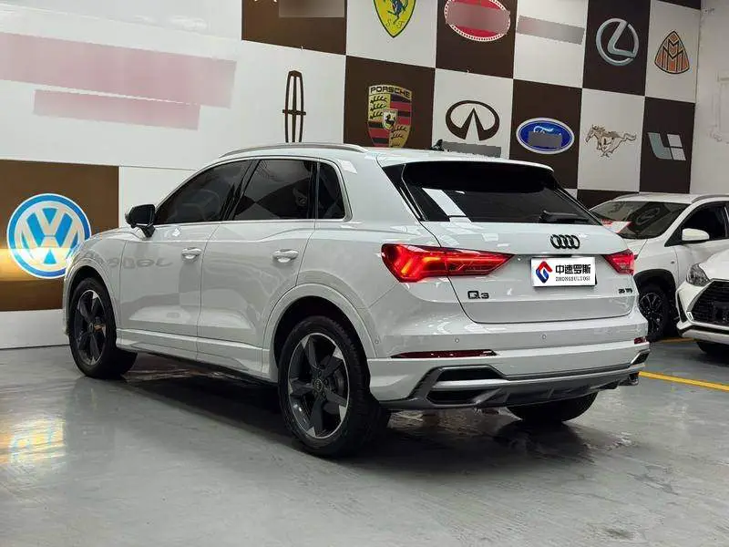 Audi Q3 2022 35 TFSI Stylish and Dynamic — 4