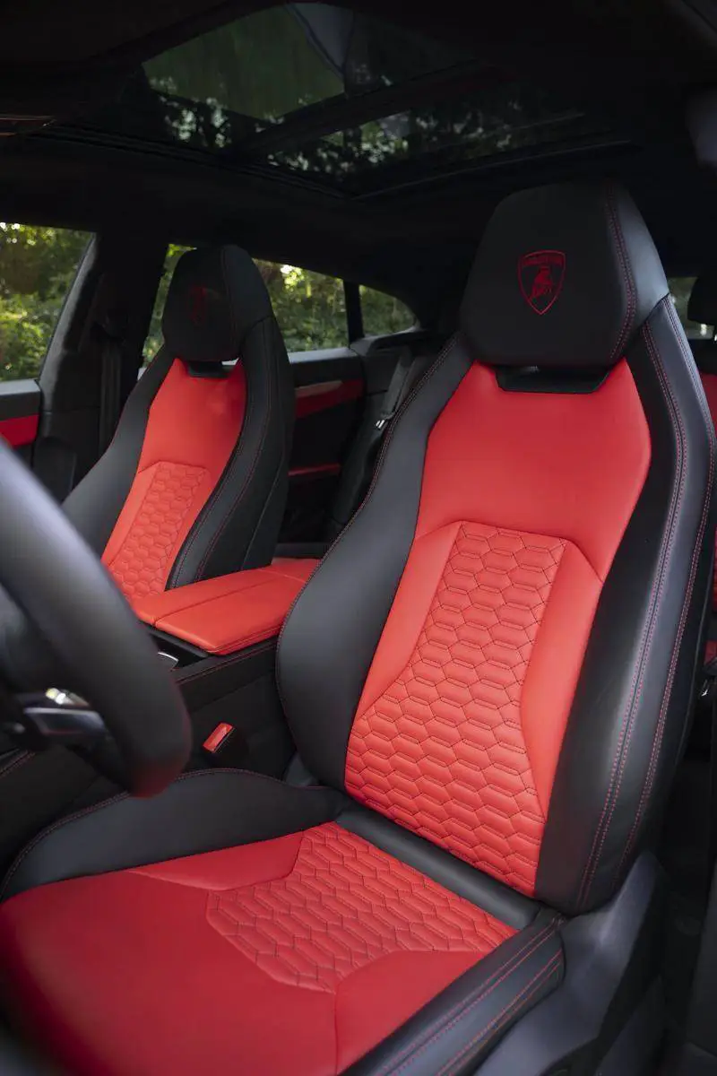Urus 2021 4.0T V8 — 17