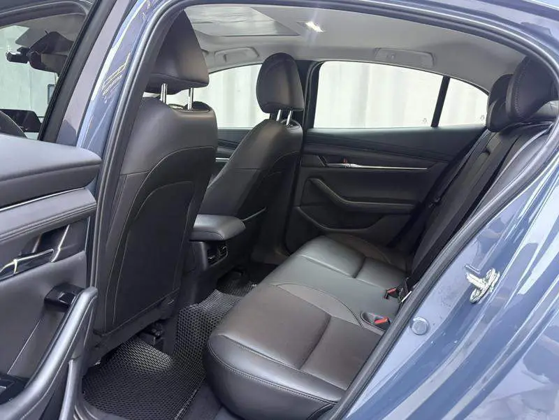 Mazda 3 Angkesaila 2023 2.0L Automatic Quality Edition — 9