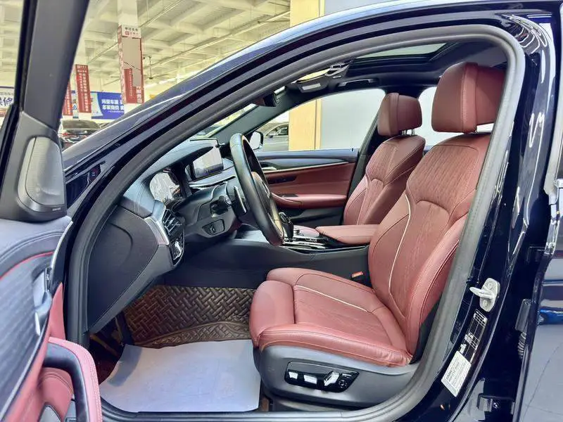 BMW 5 Series 2022 530Li Premium M Sport Package — 12