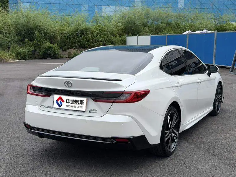 Camry 2024 Hybrid 2.0HS Sports Edition — 6