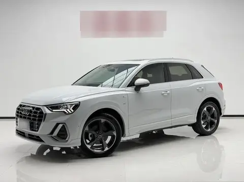 Audi Q3 2022 35 TFSI Stylish and Dynamic
