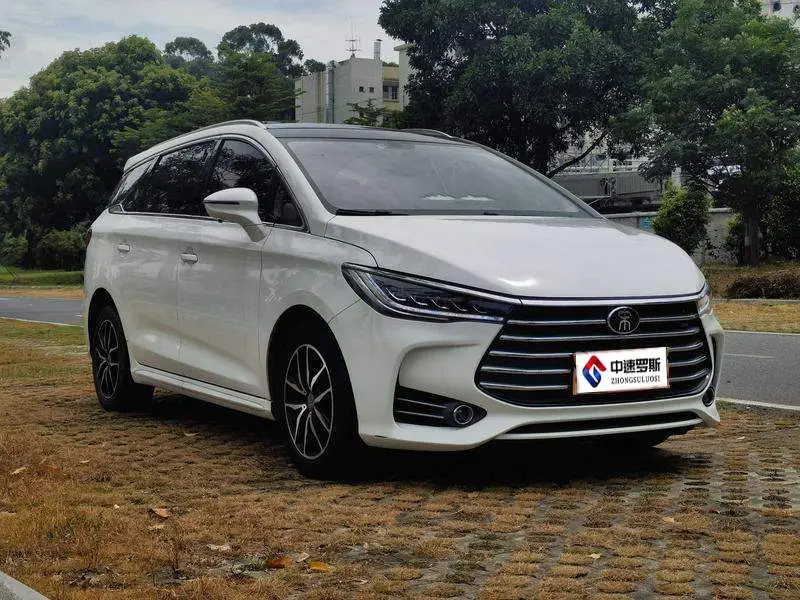 Song MAX 2018 1.5T Automatic Intelligent Connection Premium 6 Seaters — 3