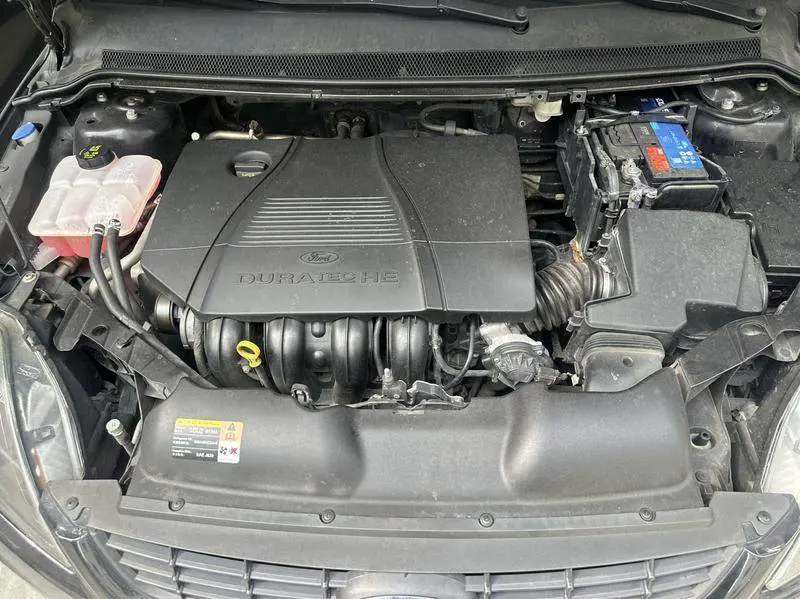 Fox 2009 Hatchback 1.8L Manual Comfort Edition — 6