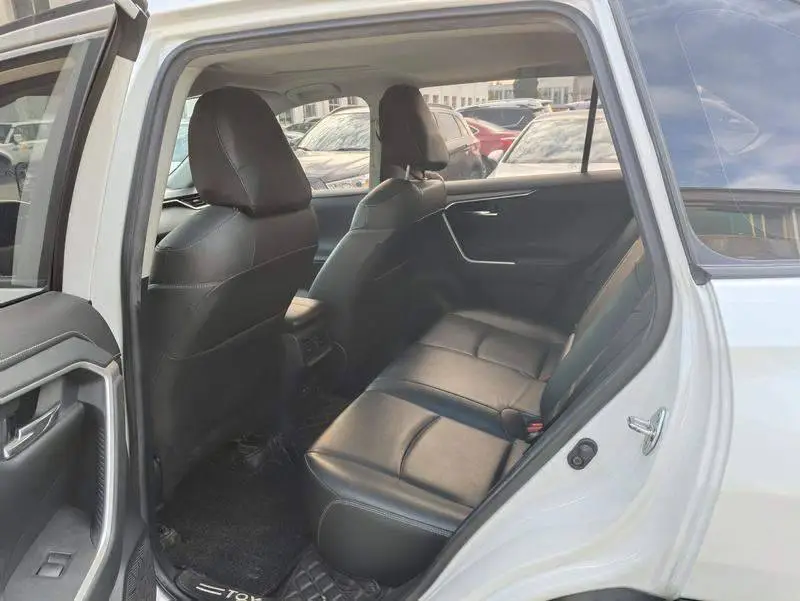 RAV4 Rongfang 2021 2.0L CVT 4WD Fashion Edition — 13