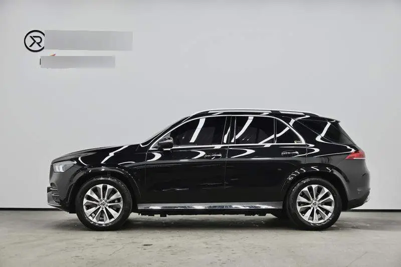 Mercedes-Benz GLE 2022 GLE 350 4MATIC Fashion Edition — 3