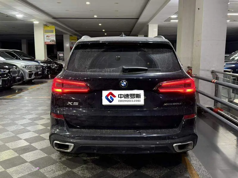 BMW X5 2022 xDrive 30Li Premium M Sport Package — 5