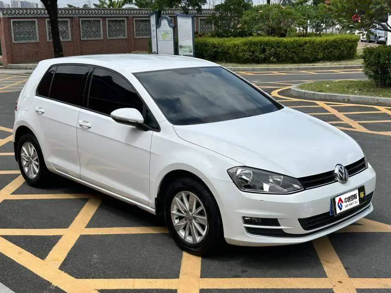 Golf 2016 1.6L Automatic Fashion Model — 3