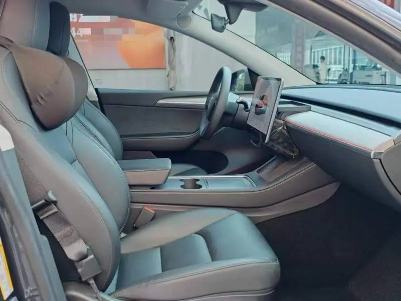 Model Y 2024 rear-wheel drive version — 13