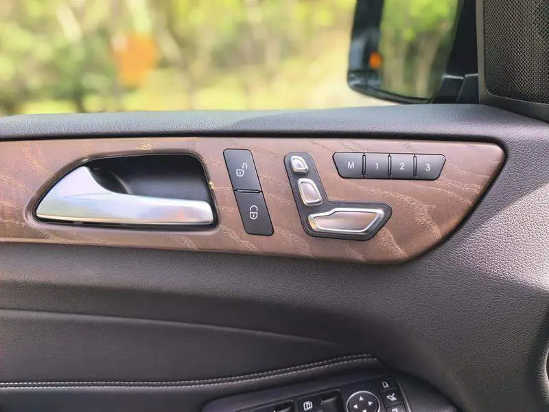 Mercedes-Benz GLS 2018 GLS 400 4MATIC Luxury — 11
