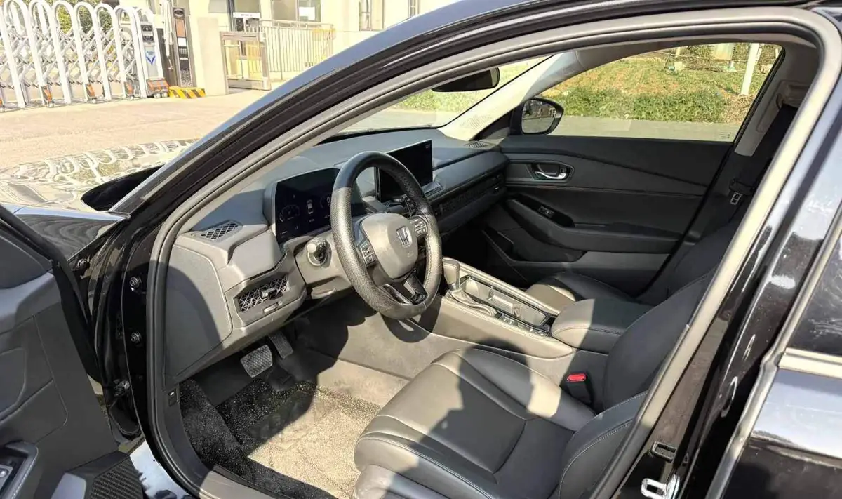 Accord 2025 260TURBO Deluxe Edition — 4