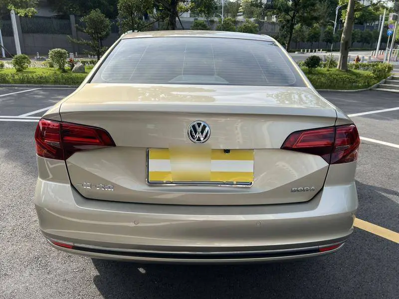 Bora 2018 1.5L Automatic Comfort — 6