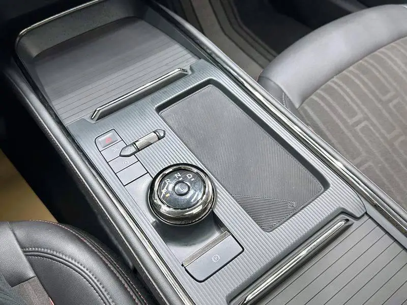 Mondeo 2023 EcoBoost 245 Luxury — 11