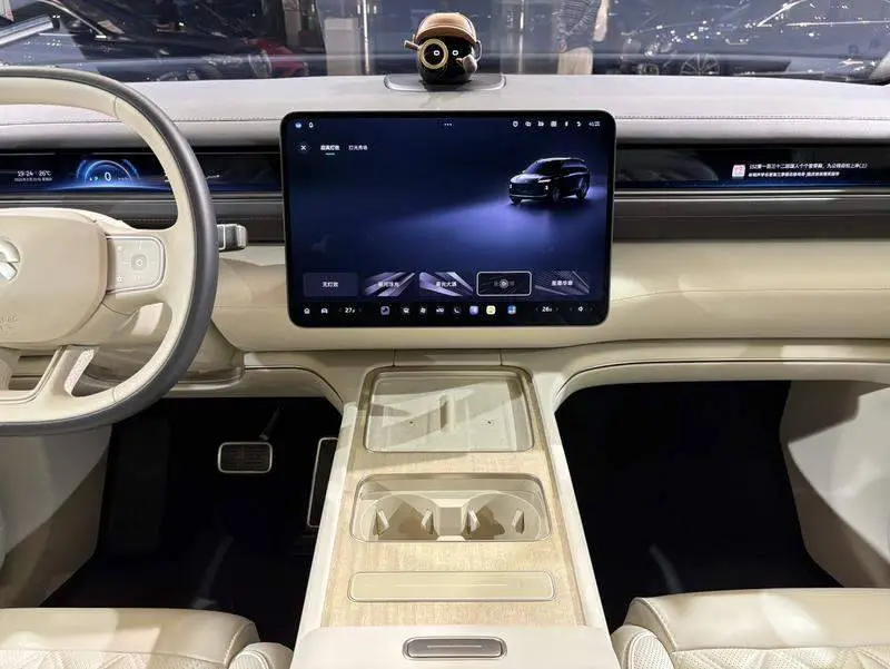 NIO ES8 2026 Six-Seat Executive Signature Edition — 16