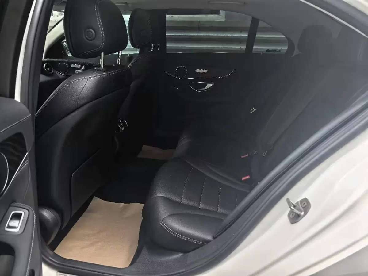 Mercedes-Benz C-Class 2017 C 200 L Sports Edition — 11