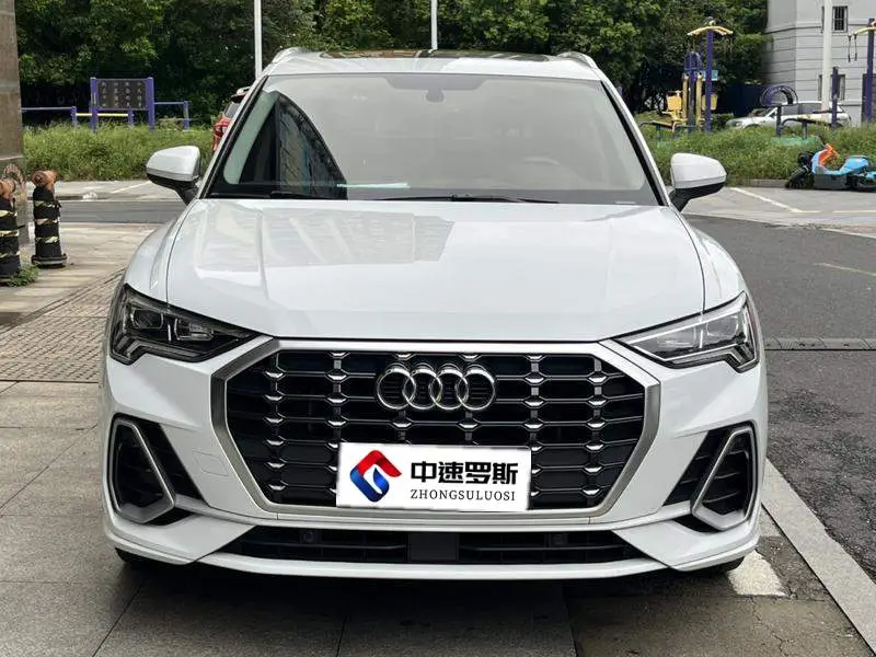 Audi Q3 2021 40 TFSI Stylish and Elegant — 2