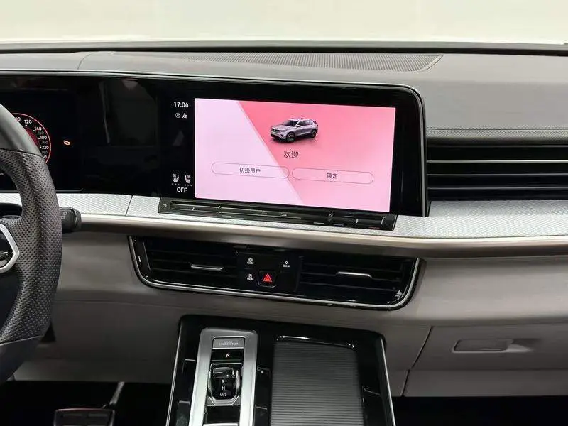 Tour 2023 380TSI 4WD R-Line Tour Edition — 18