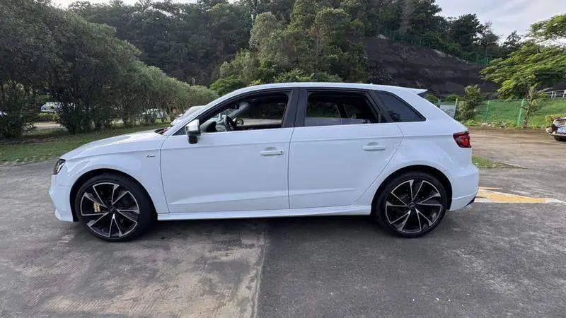 Audi A3 2018 30th Anniversary Sportback 35 TFSI Fashion Edition — 4