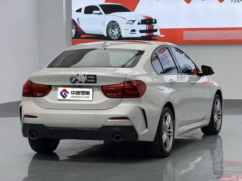 BMW 1 Series 2023 120i M Sport Edition — 6