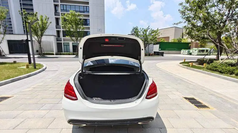 Mercedes-Benz C-Class 2017 C 200 Sport — 10
