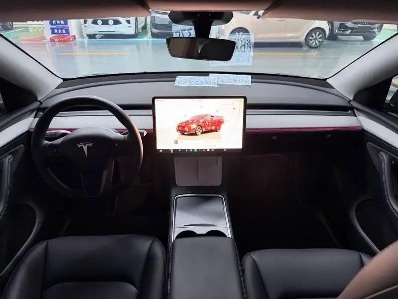 Model Y 2024 rear-wheel drive version — 8