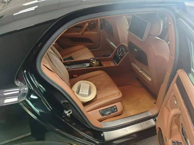Flying 2014 4.0T V8 Premium Edition — 9