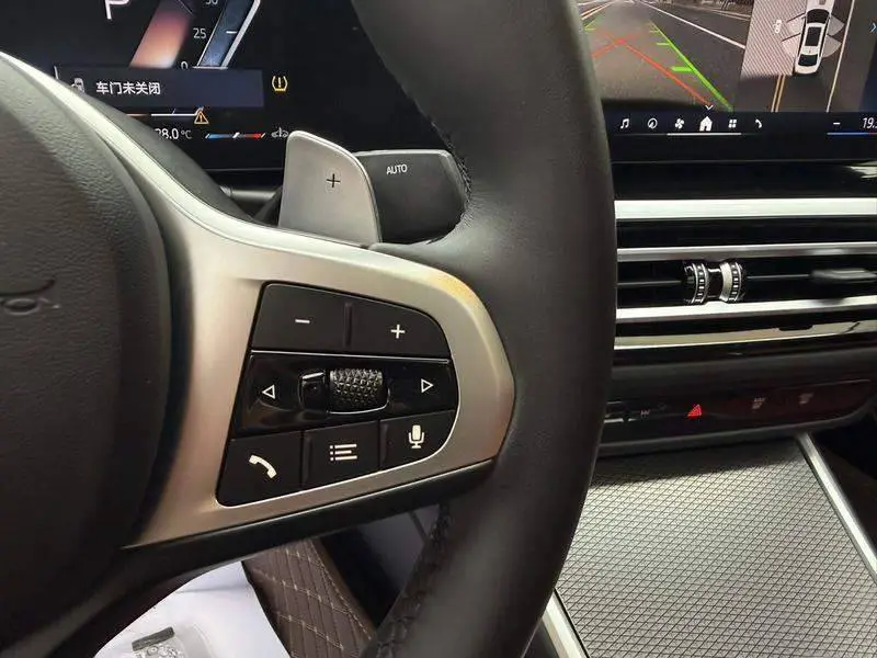 BMW 3 Series 2023 325Li M Sport Night Edition — 7