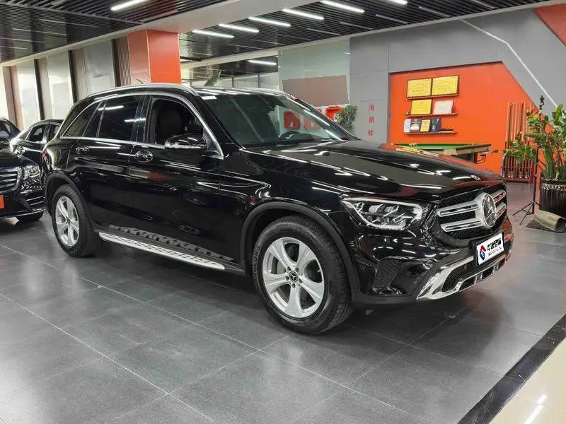 Mercedes-Benz GLC 2020 GLC 260 L 4MATIC Dynamic — 3