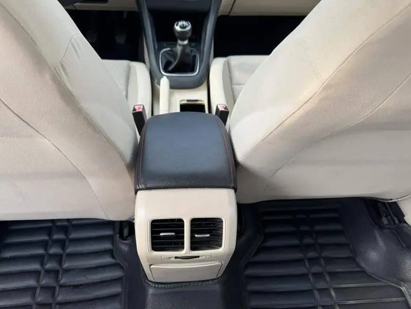 Golf 2011 1.6 Manual Comfort — 8