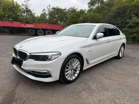 BMW 5 Series 2018 525Li Luxury Package