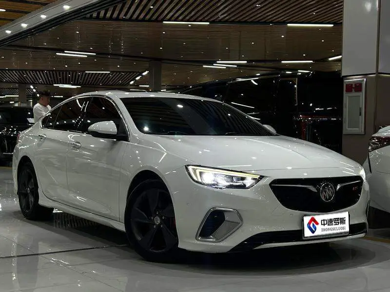 Regal 2017 GS 28T Luxury — 3