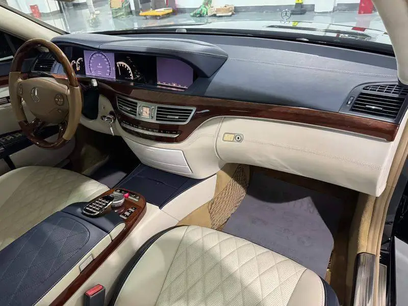 Mercedes-Benz S-Class 2008 S 300 L Premium Edition — 11
