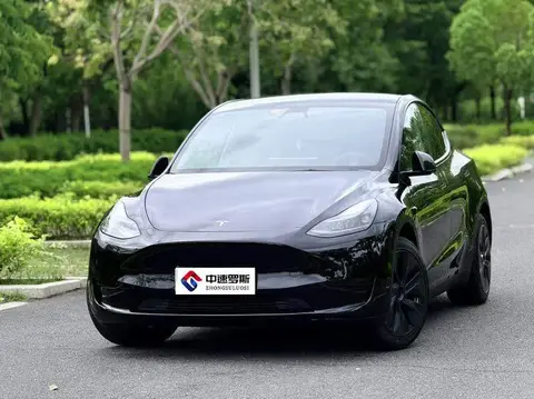 Model Y 2024 rear-wheel drive version
