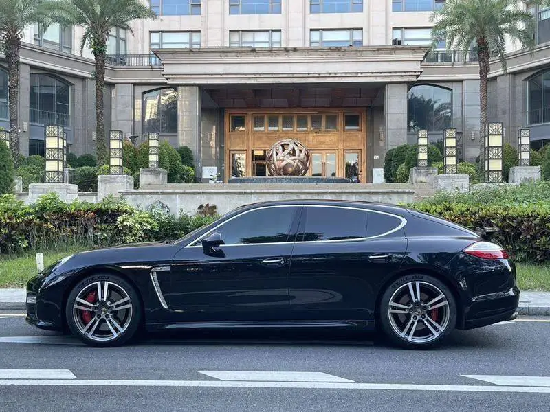 Panamera 2010 Panamera Turbo 4.8T — 3