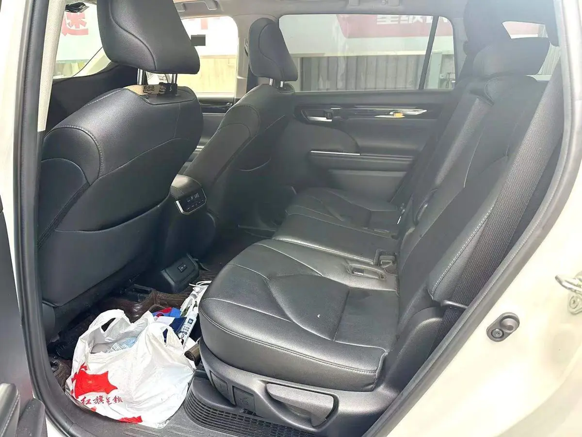 Highlander 2022 Hybrid 2.5L 4WD Premium Edition 7 Seaters — 5