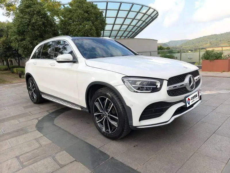 Mercedes-Benz GLC 2020 GLC 300 L 4MATIC Dynamic — 3