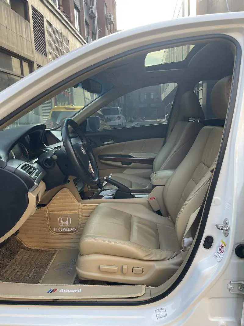 Accord 2012 2.0L SE — 10