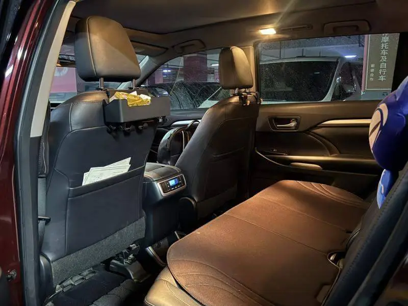 Highlander 2015 2.0T 4WD Luxury Edition 7 Seaters — 8